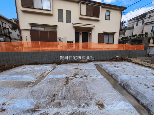 G00390713 神奈川県横浜市鶴見区北寺尾３丁目 新築一戸建て 6380万円 土地面積137.83m² (約41.69坪) 建物面積100.59m² (約30.42坪) 間取り４ＬＤＫ 築年月2026年07月【外観12】