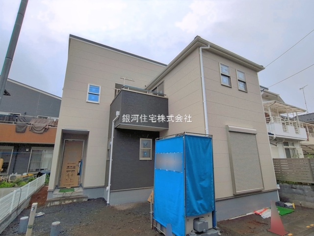 G00391216 埼玉県鴻巣市人形４丁目 新築一戸建て 2990万円 土地面積102.02m² (約30.86坪) 建物面積106.51m² (約32.21坪) 間取り４ＬＤＫ 築年月2026年07月(築１年以内)【外観17】