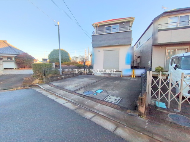 G00392105 埼玉県狭山市柏原 中古一戸建て 2379万円 土地面積141.42m² (約42.77坪) 建物面積105.16m² (約31.81坪) 間取り４ＬＤＫ 築年月2007年04月(築19年)【外観9】