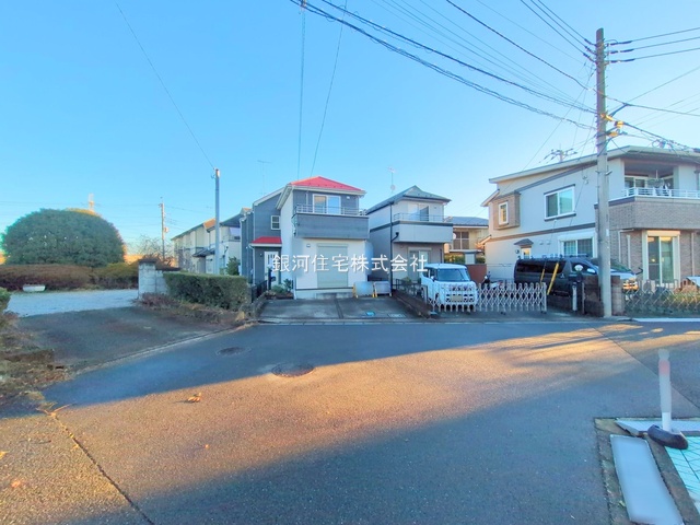 G00392105 埼玉県狭山市柏原 中古一戸建て 2379万円 土地面積141.42m² (約42.77坪) 建物面積105.16m² (約31.81坪) 間取り４ＬＤＫ 築年月2007年04月(築19年)【外観12】