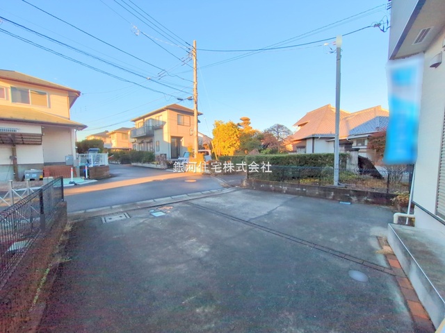 G00392105 埼玉県狭山市柏原 中古一戸建て 2379万円 土地面積141.42m² (約42.77坪) 建物面積105.16m² (約31.81坪) 間取り４ＬＤＫ 築年月2007年04月(築19年)【外観15】