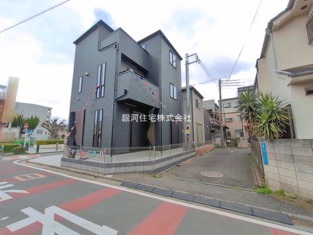 G00392172 埼玉県ふじみ野市駒西１丁目 新築一戸建て 4190万円 土地面積78.02m² (約23.60坪) 建物面積103.08m² (約31.18坪) 間取り４ＬＤＫ 築年月2026年03月(築１年以内)【外観3】