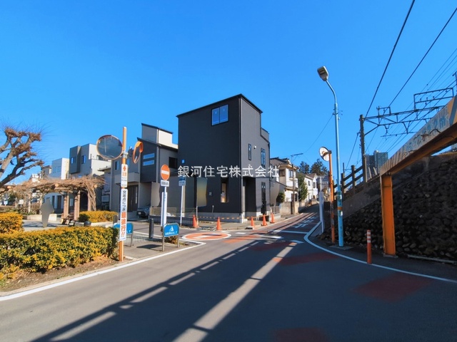 G00392172 埼玉県ふじみ野市駒西１丁目 新築一戸建て 4190万円 土地面積78.02m² (約23.60坪) 建物面積103.08m² (約31.18坪) 間取り４ＬＤＫ 築年月2026年03月(築１年以内)【外観16】