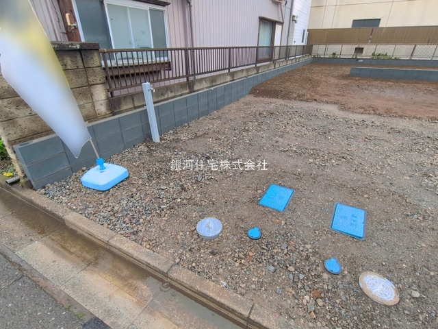 G00392214 埼玉県川越市新宿町３丁目 新築一戸建て 5290万円 土地面積100.59m² (約30.42坪) 建物面積84.46m² (約25.54坪) 間取り３ＬＤＫ 築年月2026年07月【外観10】