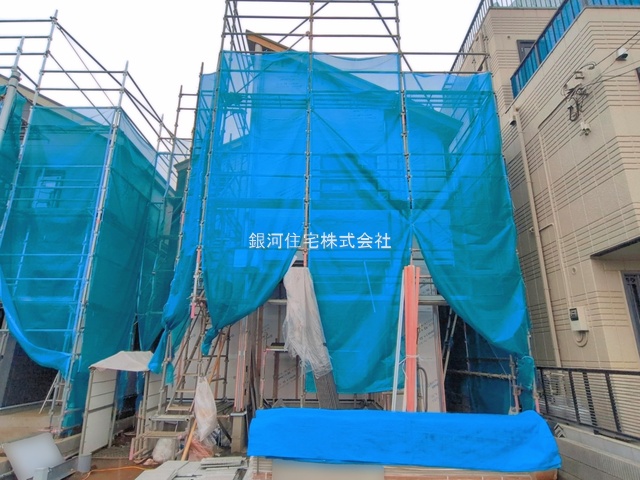 G00392461 埼玉県上尾市本町５丁目 新築一戸建て 4398万円 土地面積118.30m² (約35.78坪) 建物面積106.28m² (約32.14坪) 間取り３ＬＤＫ 築年月2026年05月【外観7】