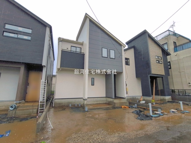 G00392462 埼玉県上尾市本町５丁目 新築一戸建て 4498万円 土地面積117.89m² (約35.66坪) 建物面積102.89m² (約31.12坪) 間取り３ＬＤＫ 築年月2026年05月【外観2】