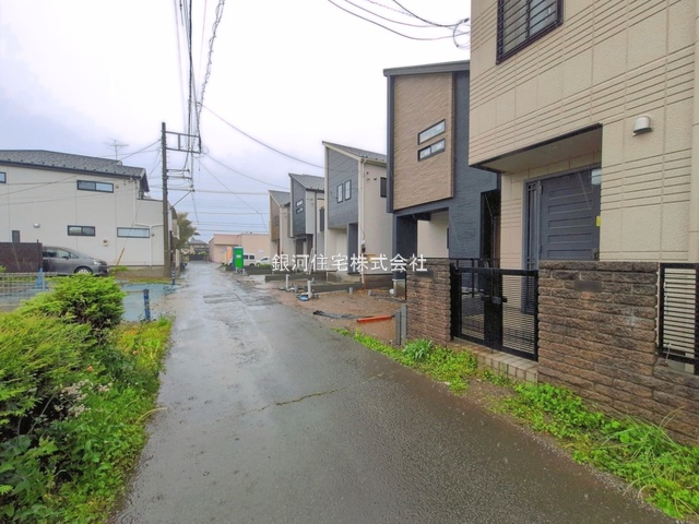 G00392463 埼玉県上尾市本町５丁目 新築一戸建て 4498万円 土地面積117.89m² (約35.66坪) 建物面積104.13m² (約31.49坪) 間取り３ＬＤＫ 築年月2026年05月【外観3】