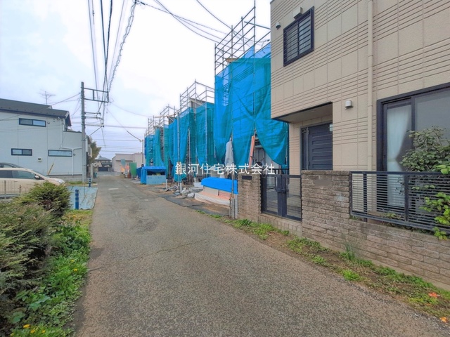 G00392463 埼玉県上尾市本町５丁目 新築一戸建て 4498万円 土地面積117.89m² (約35.66坪) 建物面積104.13m² (約31.49坪) 間取り３ＬＤＫ 築年月2026年05月【外観9】