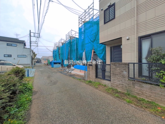 G00392464 埼玉県上尾市本町５丁目 新築一戸建て 4498万円 土地面積117.89m² (約35.66坪) 建物面積102.89m² (約31.12坪) 間取り３ＬＤＫ 築年月2026年05月【外観9】