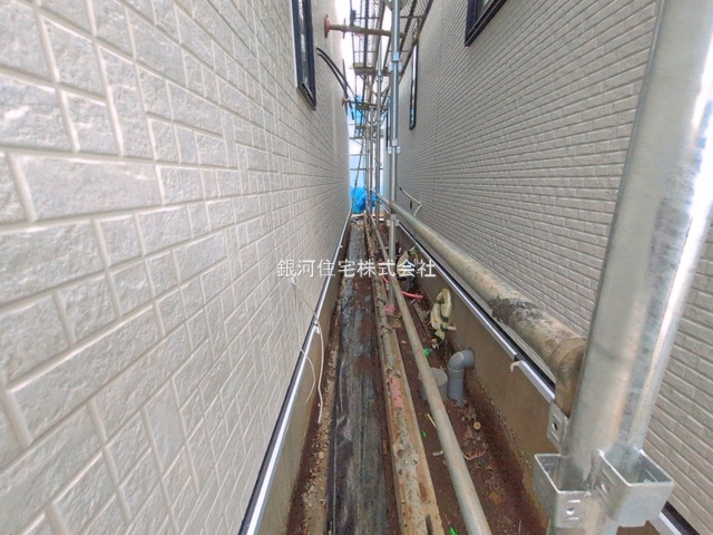 G00392464 埼玉県上尾市本町５丁目 新築一戸建て 4498万円 土地面積117.89m² (約35.66坪) 建物面積102.89m² (約31.12坪) 間取り３ＬＤＫ 築年月2026年05月【外観11】