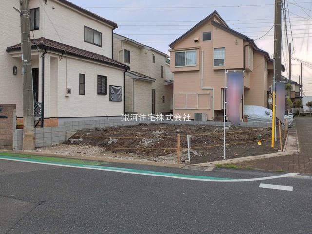 G00392466 埼玉県越谷市宮本町５丁目 新築一戸建て 4798万円 土地面積104.90m² (約31.73坪) 建物面積104.52m² (約31.61坪) 間取り３ＬＤＫ 築年月2026年05月【外観4】