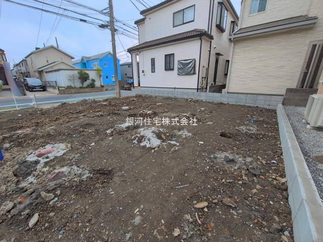 G00392466 埼玉県越谷市宮本町５丁目 新築一戸建て 4798万円 土地面積104.90m² (約31.73坪) 建物面積104.52m² (約31.61坪) 間取り３ＬＤＫ 築年月2026年05月【外観7】