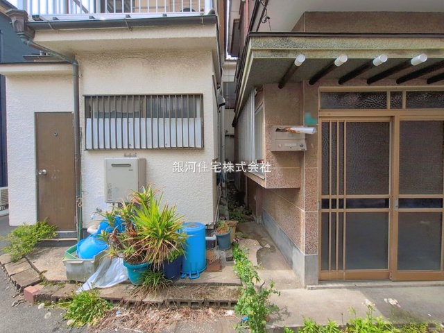 G00392653 東京都江戸川区春江町３丁目 中古一戸建て 1780万円 土地面積57.92m² (約17.52坪) 建物面積66.66m² (約20.16坪) 間取り３Ｋ 築年月1958年10月(築67年)【外観4】