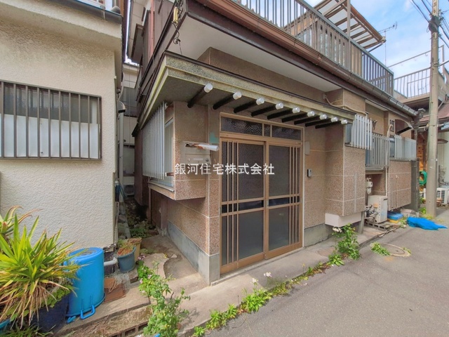 G00392653 東京都江戸川区春江町３丁目 中古一戸建て 1780万円 土地面積57.92m² (約17.52坪) 建物面積66.66m² (約20.16坪) 間取り３Ｋ 築年月1958年10月(築67年)【外観13】