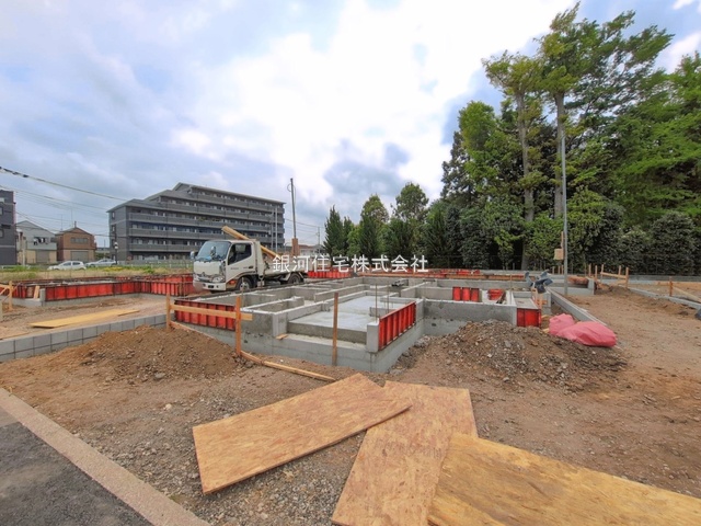 G00392747 東京都小平市回田町 新築一戸建て 5580万円 土地面積105.10m² (約31.79坪) 建物面積100.19m² (約30.30坪) 間取り４ＬＤＫ 築年月2026年10月【外観10】