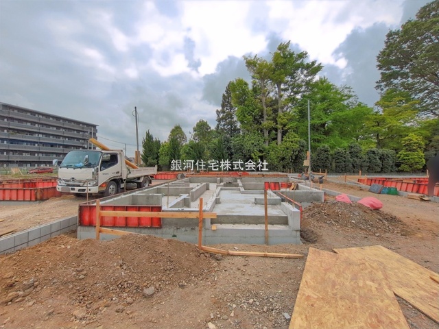 G00392747 東京都小平市回田町 新築一戸建て 5580万円 土地面積105.10m² (約31.79坪) 建物面積100.19m² (約30.30坪) 間取り４ＬＤＫ 築年月2026年10月【外観11】