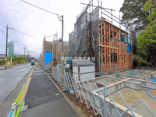 G00392750 東京都小平市回田町 新築一戸建て 5650万円 土地面積105.05m² (約31.77坪) 建物面積100.19m² (約30.30坪) 間取り４ＬＤＫ 築年月2026年10月【外観3】