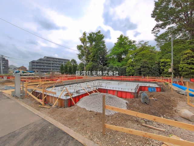 G00392750 東京都小平市回田町 新築一戸建て 5650万円 土地面積105.05m² (約31.77坪) 建物面積100.19m² (約30.30坪) 間取り４ＬＤＫ 築年月2026年10月【外観5】