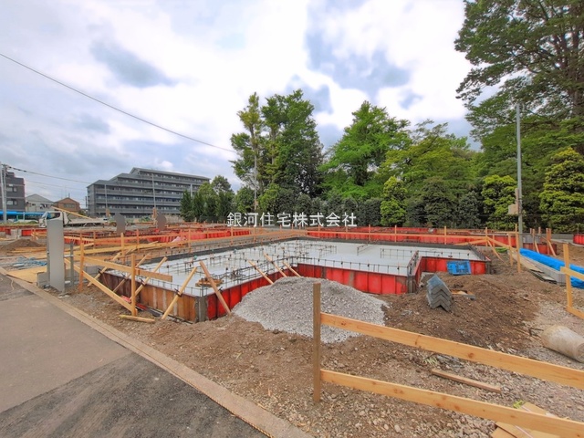 G00392750 東京都小平市回田町 新築一戸建て 5650万円 土地面積105.05m² (約31.77坪) 建物面積100.19m² (約30.30坪) 間取り４ＬＤＫ 築年月2026年10月【外観10】