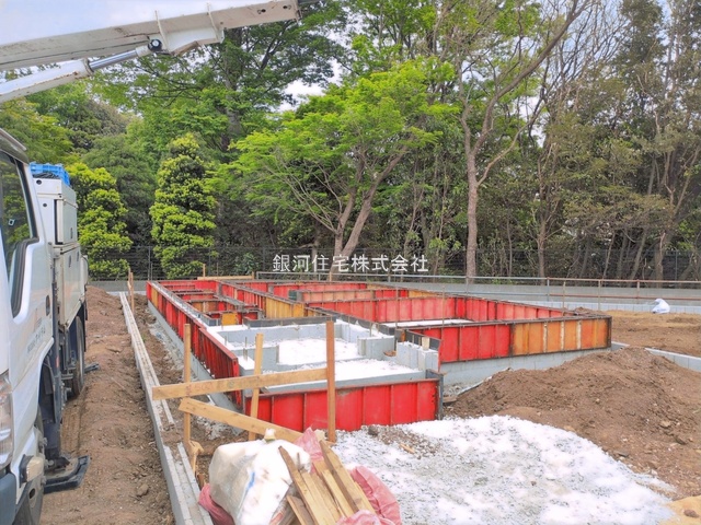 G00392752 東京都小平市回田町 新築一戸建て 5380万円 土地面積106.50m² (約32.21坪) 建物面積100.30m² (約30.34坪) 間取り３ＬＤＫ 築年月2026年10月【外観4】