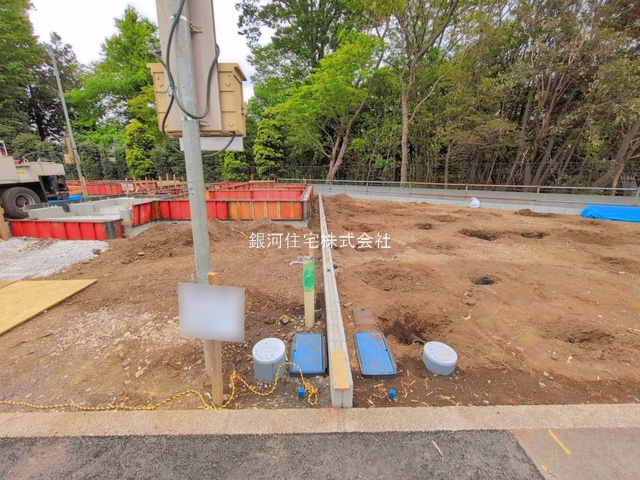 G00392752 東京都小平市回田町 新築一戸建て 5380万円 土地面積106.50m² (約32.21坪) 建物面積100.30m² (約30.34坪) 間取り３ＬＤＫ 築年月2026年10月【外観10】