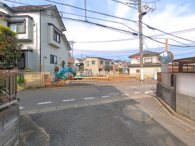 G00392829 東京都八王子市大和田町７丁目 新築一戸建て 4280万円 土地面積110.53m² (約33.43坪) 建物面積88.39m² (約26.73坪) 間取り３ＬＤＫ 築年月2026年10月【外観4】