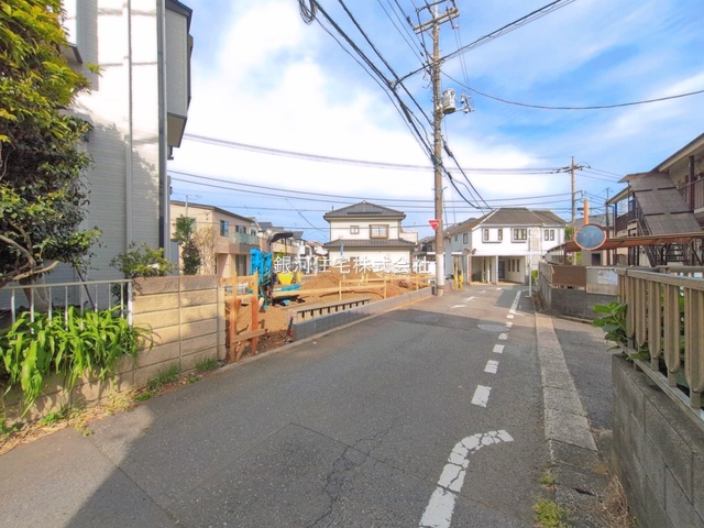 G00392829 東京都八王子市大和田町７丁目 新築一戸建て 4280万円 土地面積110.53m² (約33.43坪) 建物面積88.39m² (約26.73坪) 間取り３ＬＤＫ 築年月2026年10月【外観5】