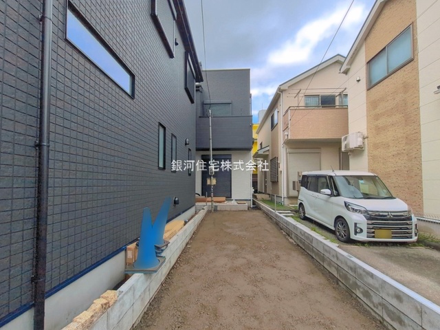 G00393252 神奈川県相模原市南区相南１丁目 新築一戸建て 5098万円 土地面積100.23m² (約30.31坪) 建物面積99.36m² (約30.05坪) 間取り４ＬＤＫ 築年月2026年09月(築１年以内)【外観2】