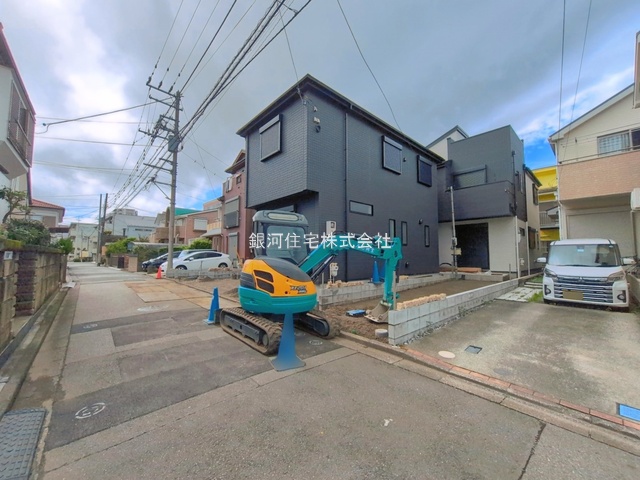 G00393252 神奈川県相模原市南区相南１丁目 新築一戸建て 5098万円 土地面積100.23m² (約30.31坪) 建物面積99.36m² (約30.05坪) 間取り４ＬＤＫ 築年月2026年09月(築１年以内)【外観3】