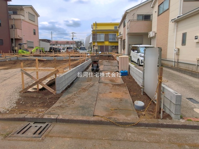 G00393252 神奈川県相模原市南区相南１丁目 新築一戸建て 5098万円 土地面積100.23m² (約30.31坪) 建物面積99.36m² (約30.05坪) 間取り４ＬＤＫ 築年月2026年09月(築１年以内)【外観14】