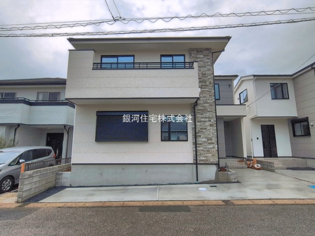 G00393430 千葉県流山市加４丁目 新築一戸建て 5199万円 土地面積117.02m² (約35.39坪) 建物面積111.15m² (約33.62坪) 間取り４ＬＤＫ 築年月2026年07月(築１年以内)【外観9】