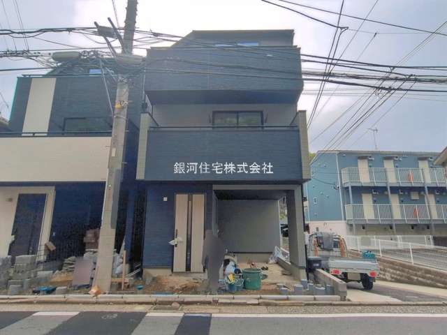 G00393441 神奈川県横浜市栄区笠間５丁目 新築一戸建て 5598万円 土地面積59.61m² (約18.03坪) 建物面積100.09m² (約30.27坪) 間取り３ＬＤＫ 築年月2026年05月(築１年以内)【外観15】
