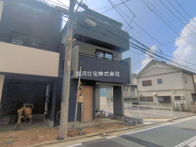 G00393441 神奈川県横浜市栄区笠間５丁目 新築一戸建て 5598万円 土地面積59.61m² (約18.03坪) 建物面積100.09m² (約30.27坪) 間取り３ＬＤＫ 築年月2026年05月(築１年以内)【外観18】