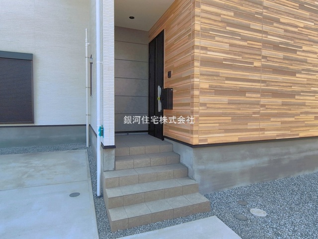 G00393501 千葉県松戸市新松戸７丁目 新築一戸建て 6598万円 土地面積141.38m² (約42.76坪) 建物面積107.85m² (約32.62坪) 間取り４ＬＤＫ 築年月2026年03月(築１年以内)【外観7】