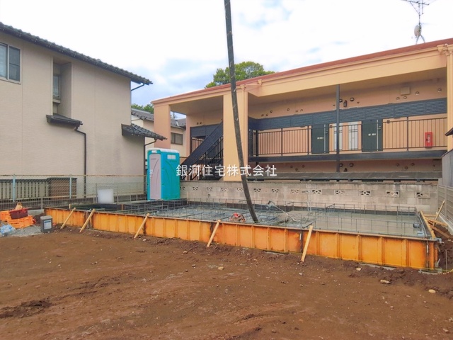 G00393533 埼玉県志木市柏町１丁目 新築一戸建て 4690万円 土地面積98.79m² (約29.88坪) 建物面積84.87m² (約25.67坪) 築年月2026年07月【外観4】
