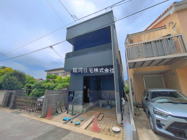 G00393589 神奈川県藤沢市藤が岡２丁目 新築一戸建て 4780万円 土地面積79.32m² (約23.99坪) 建物面積98.94m² (約29.92坪) 築年月2026年06月(築１年以内)【外観2】
