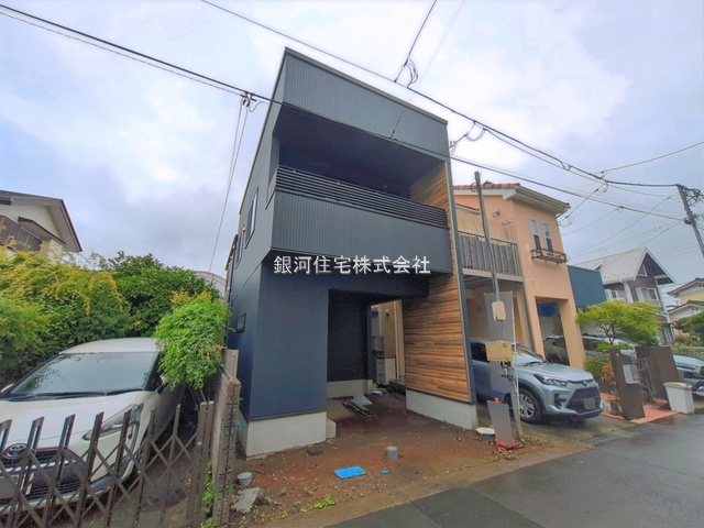 G00393589 神奈川県藤沢市藤が岡２丁目 新築一戸建て 4780万円 土地面積79.32m² (約23.99坪) 建物面積98.94m² (約29.92坪) 築年月2026年06月(築１年以内)【外観4】