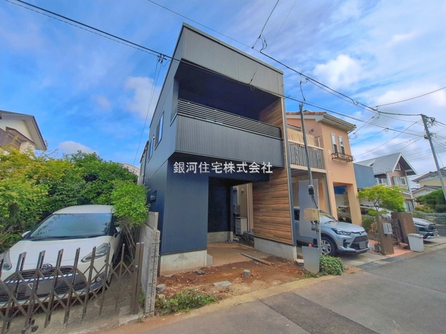 G00393589 神奈川県藤沢市藤が岡２丁目 新築一戸建て 4780万円 土地面積79.32m² (約23.99坪) 建物面積98.94m² (約29.92坪) 築年月2026年06月(築１年以内)【外観7】