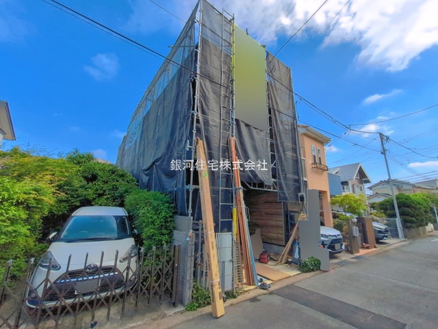 G00393589 神奈川県藤沢市藤が岡２丁目 新築一戸建て 4780万円 土地面積79.32m² (約23.99坪) 建物面積98.94m² (約29.92坪) 築年月2026年06月(築１年以内)【外観13】