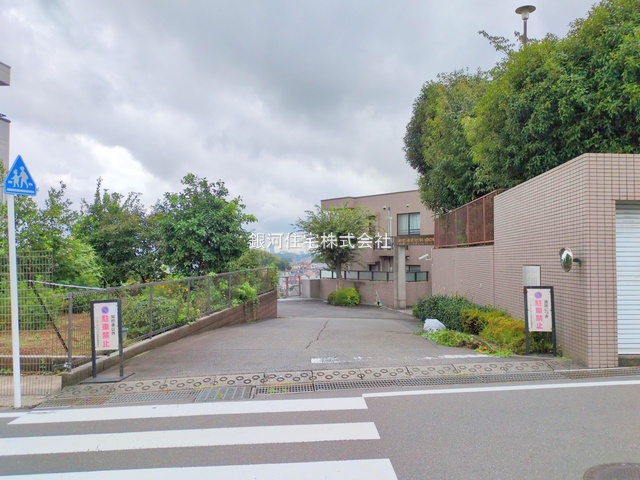 G00393629 神奈川県横浜市港北区日吉本町２丁目 中古マンション 5999万円 専有面積74.04m² (約22.39坪) 間取り３ＬＤＫ 所在階2階 築年月1996年03月(築30年)【外観7】