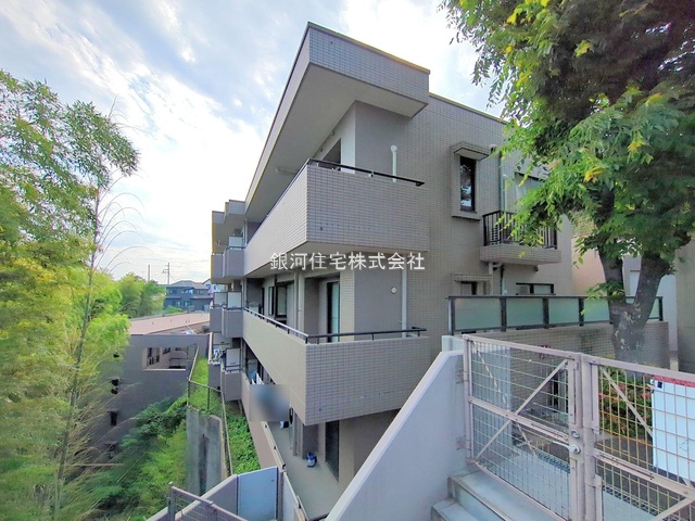 G00393629 神奈川県横浜市港北区日吉本町２丁目 中古マンション 5999万円 専有面積74.04m² (約22.39坪) 間取り３ＬＤＫ 所在階2階 築年月1996年03月(築30年)【外観15】