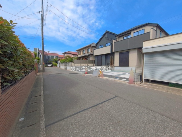 G00393647 千葉県習志野市秋津４丁目 新築一戸建て 4730万円 土地面積109.90m² (約33.24坪) 建物面積95.63m² (約28.92坪) 間取り３ＬＤＫ 築年月2026年04月(築１年以内)【外観8】