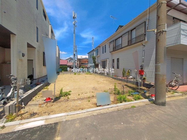 G00393664 神奈川県横浜市磯子区岡村１丁目 新築一戸建て 4780万円 土地面積112.96m² (約34.17坪) 建物面積100.19m² (約30.30坪) 間取り４ＬＤＫ 築年月2026年11月【外観4】
