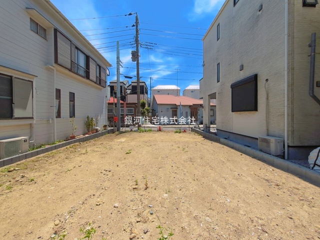 G00393664 神奈川県横浜市磯子区岡村１丁目 新築一戸建て 4780万円 土地面積112.96m² (約34.17坪) 建物面積100.19m² (約30.30坪) 間取り４ＬＤＫ 築年月2026年11月【外観5】
