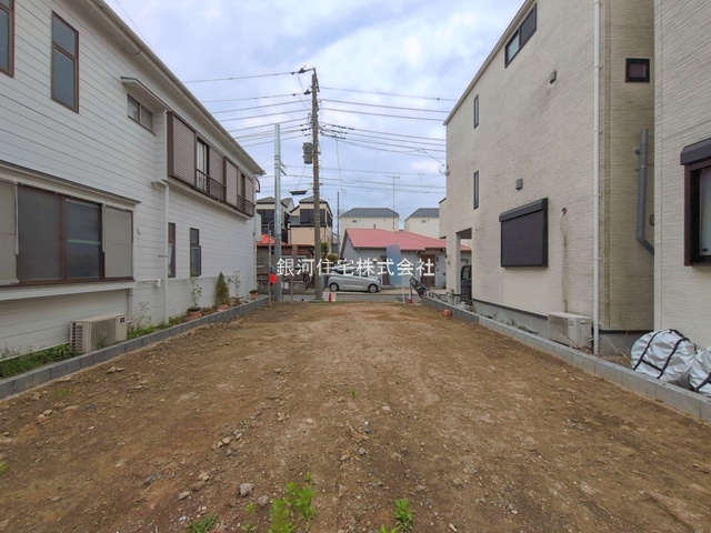 G00393664 神奈川県横浜市磯子区岡村１丁目 新築一戸建て 4780万円 土地面積112.96m² (約34.17坪) 建物面積100.19m² (約30.30坪) 間取り４ＬＤＫ 築年月2026年11月【外観8】