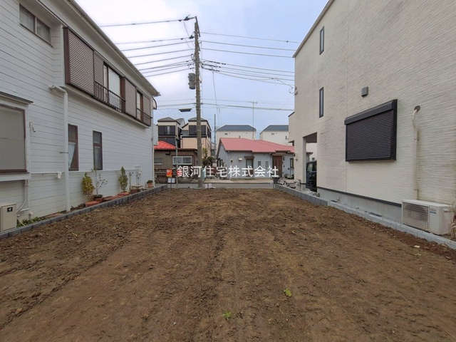G00393664 神奈川県横浜市磯子区岡村１丁目 新築一戸建て 4780万円 土地面積112.96m² (約34.17坪) 建物面積100.19m² (約30.30坪) 間取り４ＬＤＫ 築年月2026年11月【外観11】