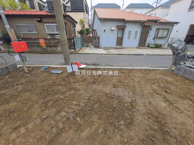 G00393664 神奈川県横浜市磯子区岡村１丁目 新築一戸建て 4780万円 土地面積112.96m² (約34.17坪) 建物面積100.19m² (約30.30坪) 間取り４ＬＤＫ 築年月2026年11月【外観13】