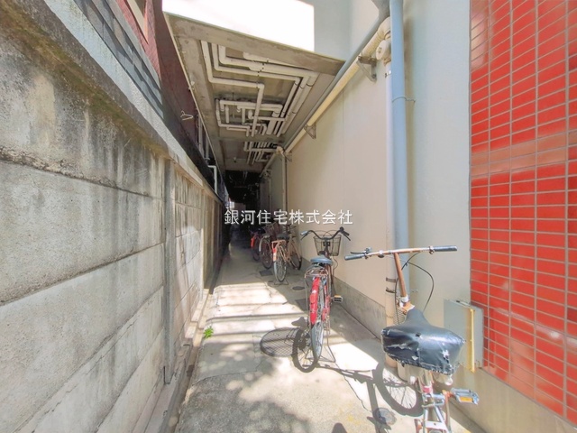 G00393671 神奈川県横浜市南区万世町１丁目 中古マンション 2280万円 専有面積45.72m² (約13.83坪) 間取り１ＬＤＫ 所在階4階 築年月1974年02月(築52年)【外観6】