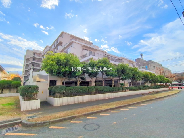 G00393672 東京都三鷹市下連雀９丁目 中古マンション 4680万円 専有面積69.39m² (約20.99坪) 間取り３ＬＤＫ 所在階1階 築年月1979年03月(築47年)【外観13】