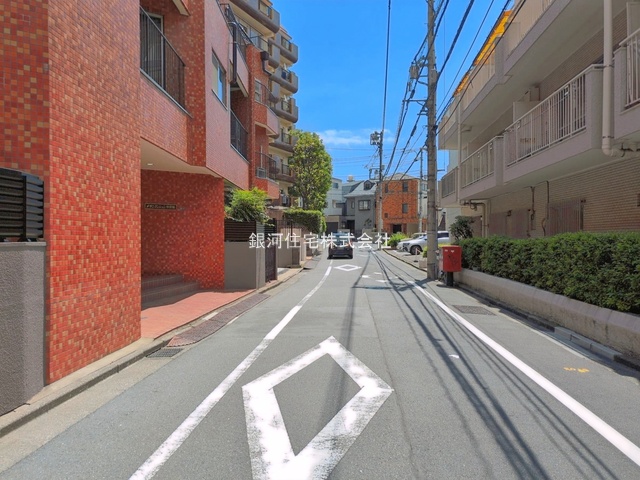 G00393686 東京都渋谷区代々木４丁目 中古マンション 6690万円 専有面積46.10m² (約13.94坪) 間取り１ＬＤＫ 所在階4階 築年月1977年12月(築48年)【外観7】